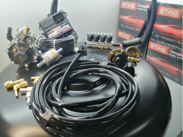 Комплект ГБО 4 Stag Q-Box Basic/ред.Stag r02/форс.Stag w 01 + баллон 42л. Комплект ГБО 4 Stag Q-Box Basic/ред.Stag r02/форс.Stag w 01 + баллон 42л.