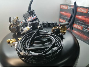 Комплект ГБО 4 Stag Q-Box Basic/ред.Stag r02/AEB + баллон 42л. Комплект ГБО 4 Stag Q-Box Basic/ред.Stag r02/AEB + баллон 42л.