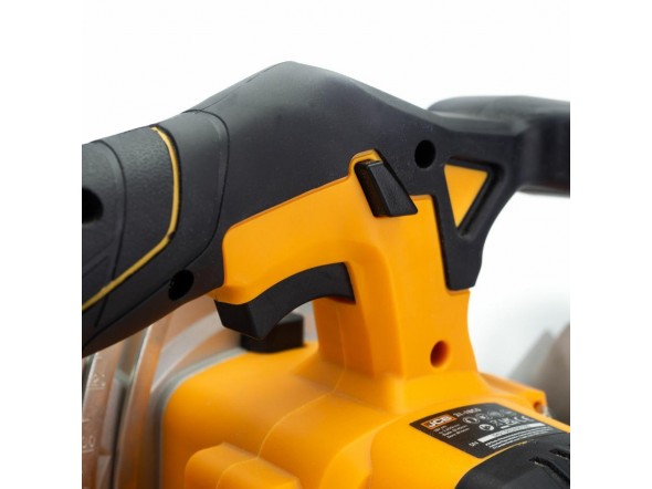Пила циркулярна аккум (JCB-18CS-B-E) 18V, 3650 об / хв, діаметр диска 165мм в к-ті з зарядним уст-вом (JCB-18VFC-E) 2.4A і батареєю аккум (JCB-20LI-E) 2.0AH Пила циркулярна аккум (JCB-18CS-B-E) 18V, 3650 об / хв, діаметр диска 165мм в к-ті з зарядним уст-вом (JCB-18VFC-E) 2.4A і батареєю аккум (JCB-20LI-E) 2.0AH